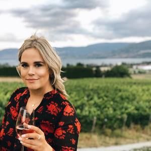 Meet your Posher, Genevieve